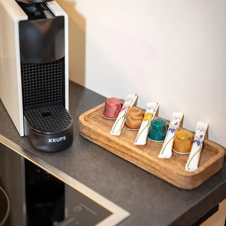 Silvia, Zentrum Daire *